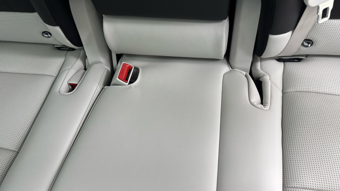 Hyundai IONIQ 9 314kW Calligraphy 110kWh 5dr AWD Auto Electric Estate - Image 17